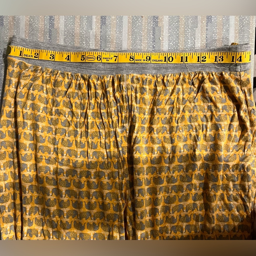 Layla Pajama Set - Picture 8 of 9